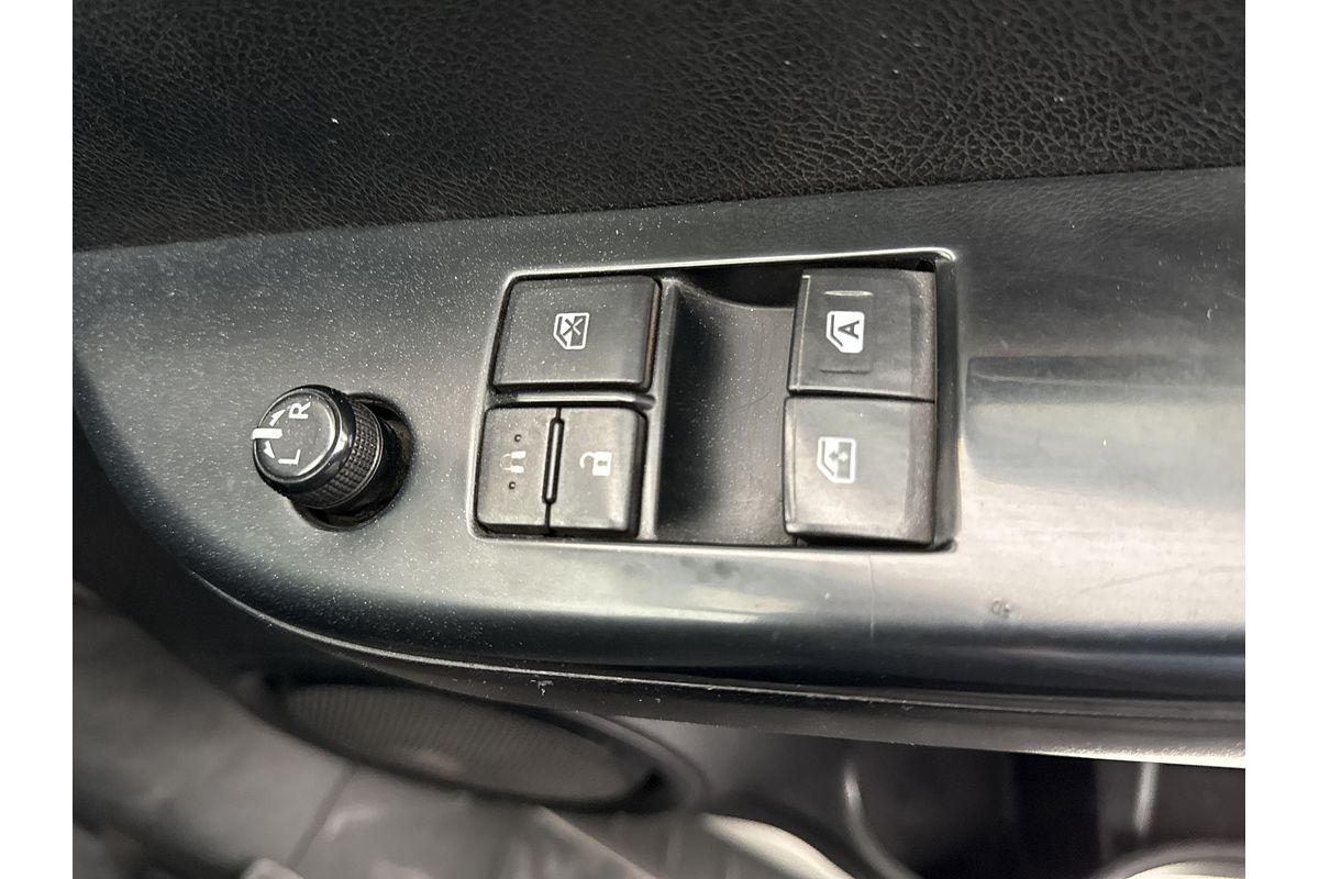 2016 Toyota Hilux Workmate TGN121R Rear Wheel Drive