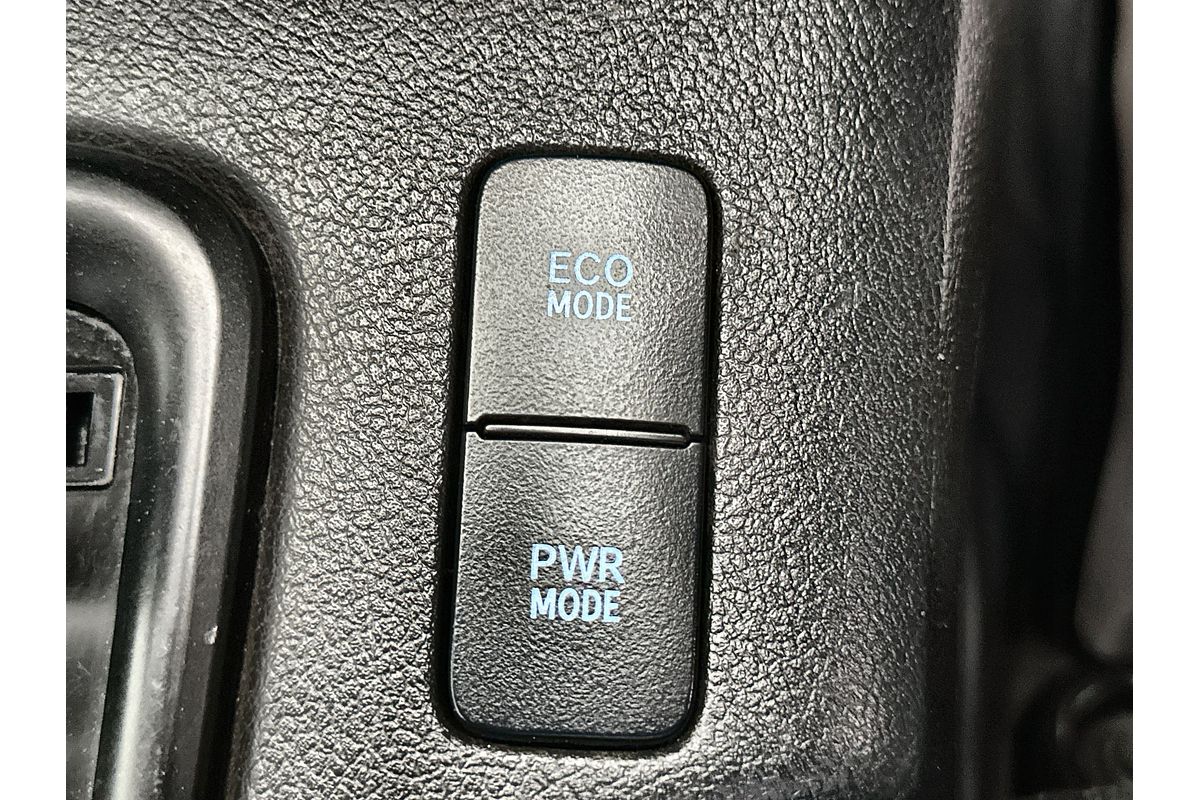 2016 Toyota Hilux Workmate TGN121R Rear Wheel Drive
