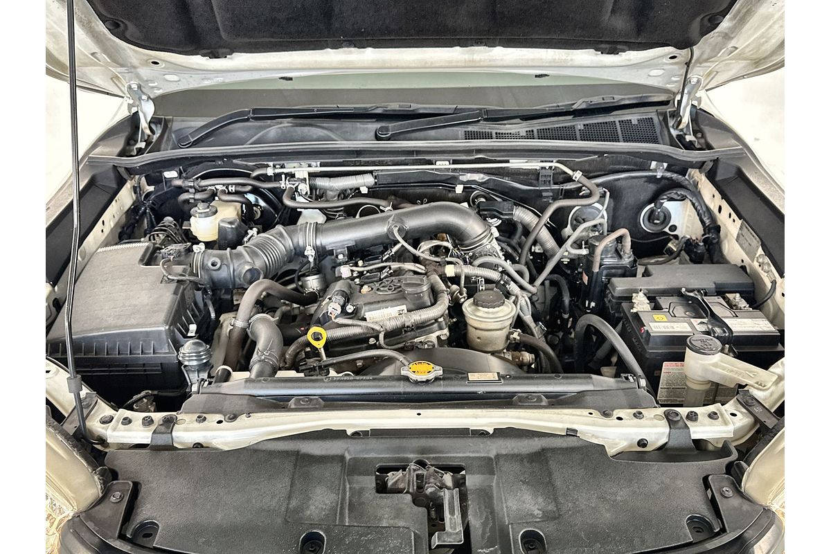 2016 Toyota Hilux Workmate TGN121R Rear Wheel Drive