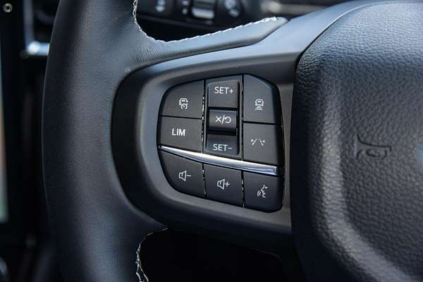 2025 Ford Everest Platinum