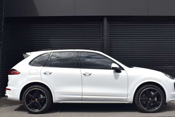 2017 Porsche Cayenne S Diesel Platinum Edition 92A