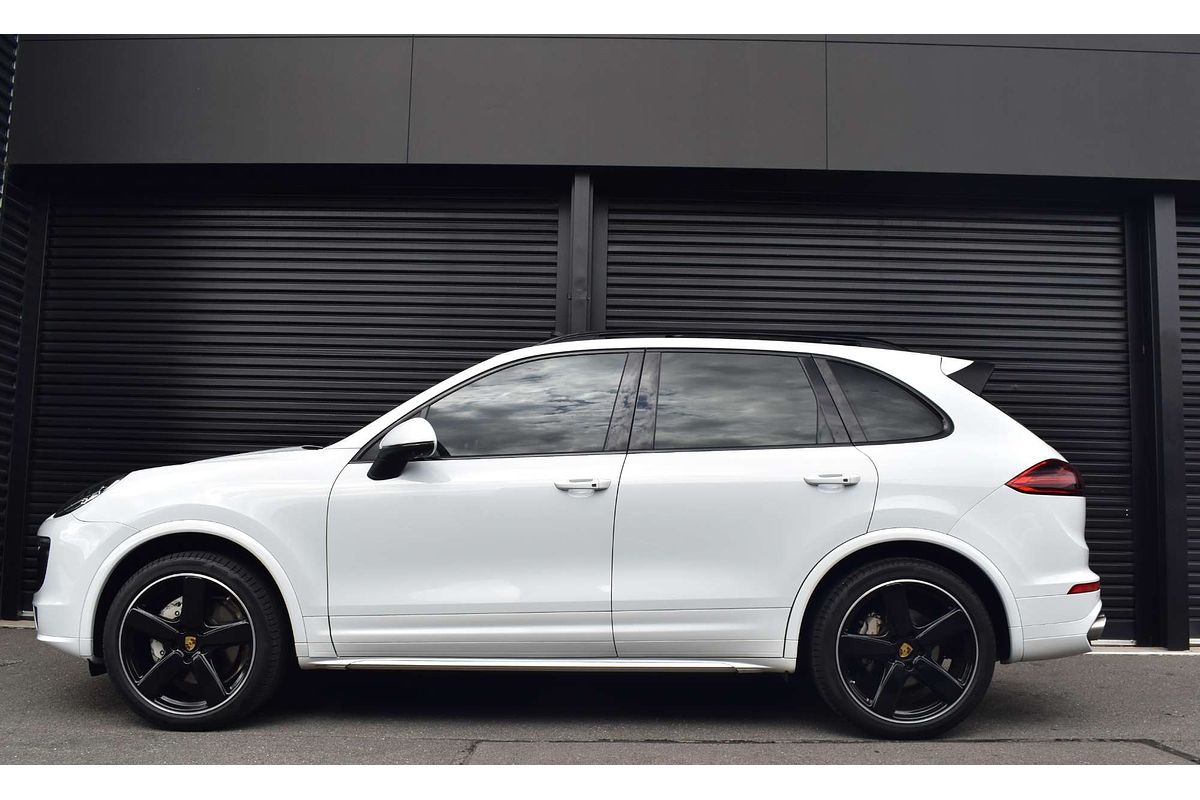 2017 Porsche Cayenne S Diesel Platinum Edition 92A