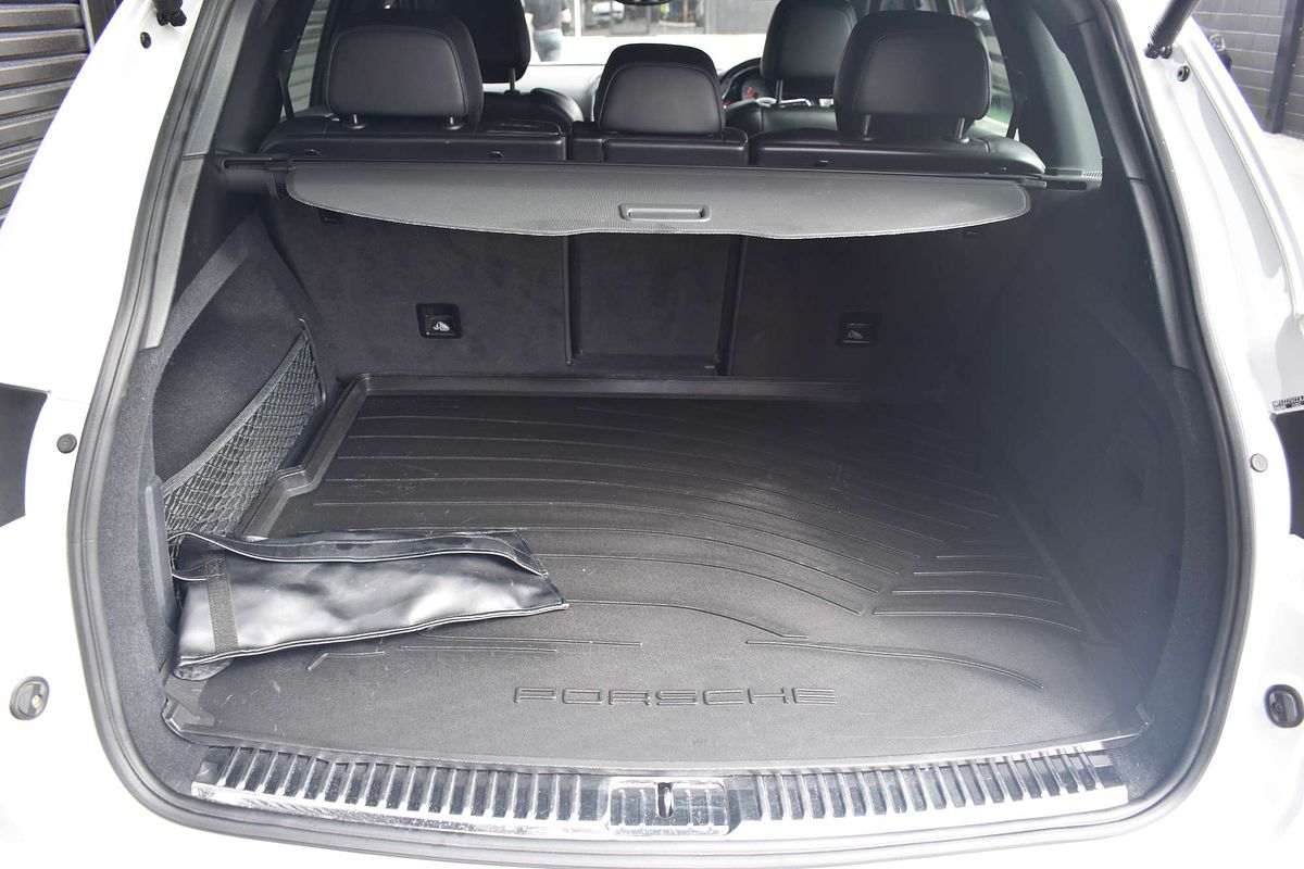 2017 Porsche Cayenne S Diesel Platinum Edition 92A