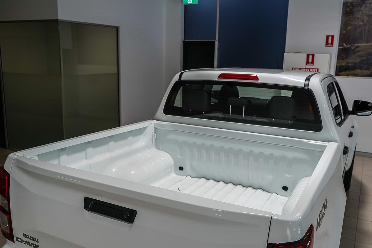 2025 Isuzu D-MAX SX 4X4