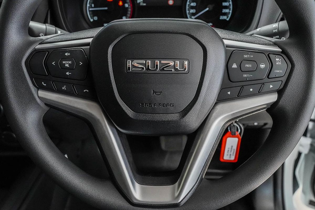 2025 Isuzu D-MAX SX 4X4
