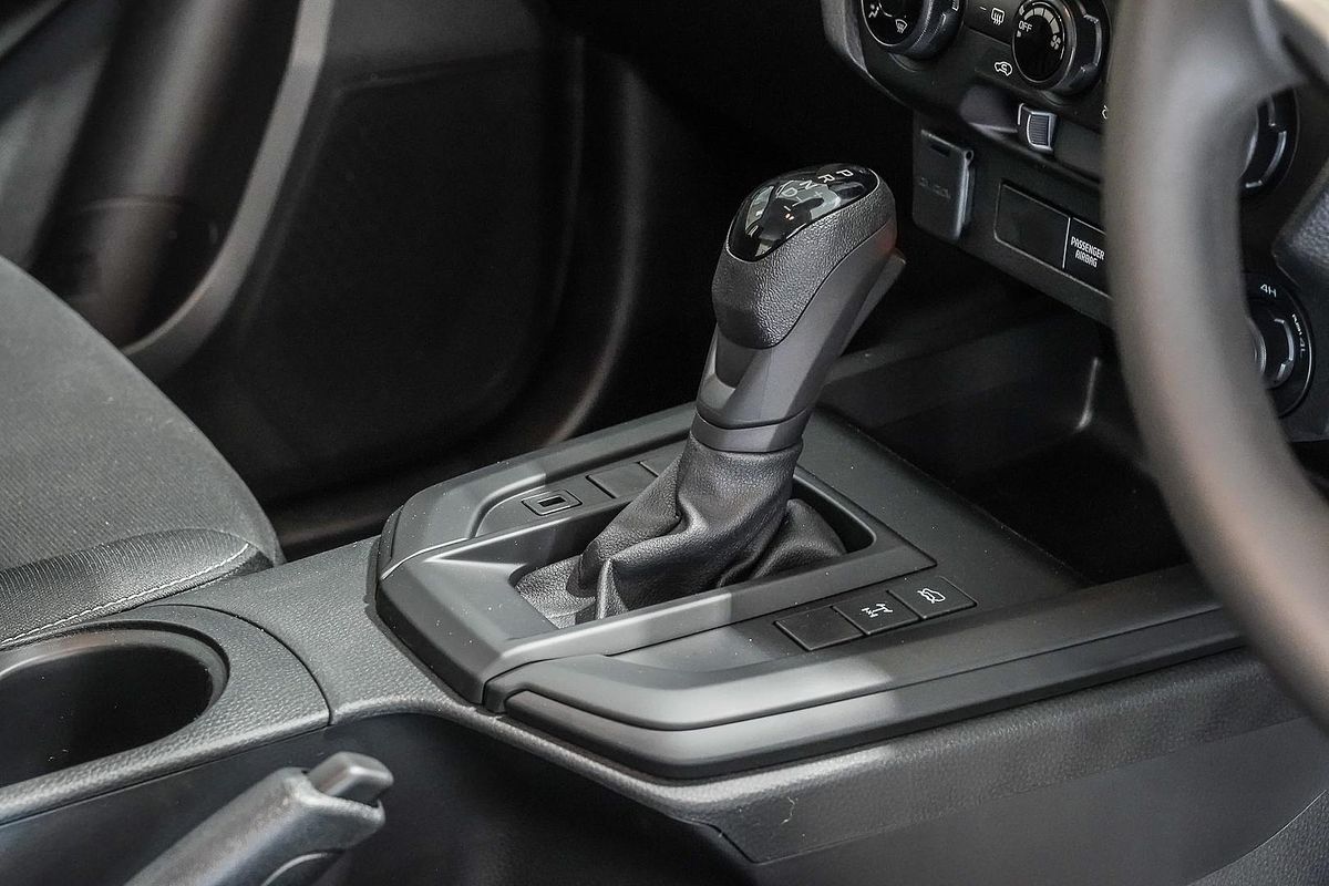 2025 Isuzu D-MAX SX 4X4