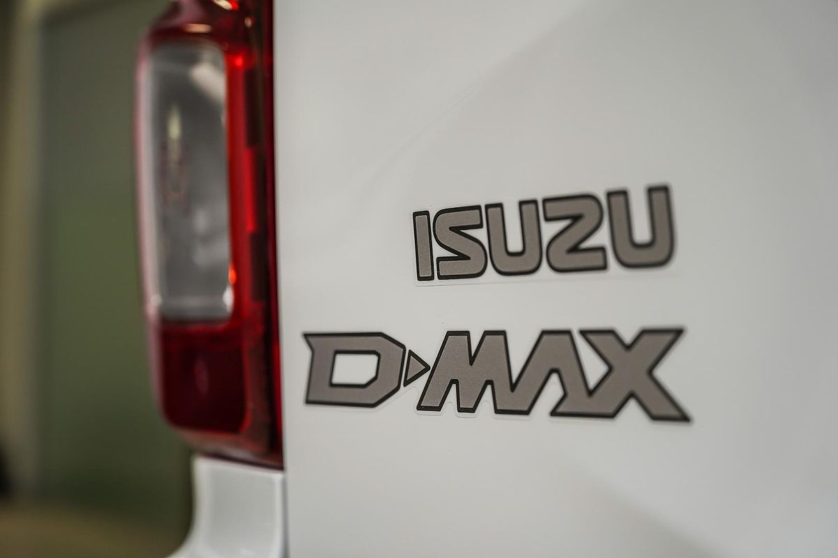 2025 Isuzu D-MAX SX 4X4