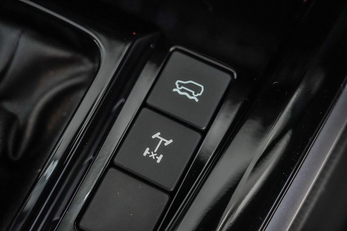 2025 Isuzu D-MAX LS-U 4X4