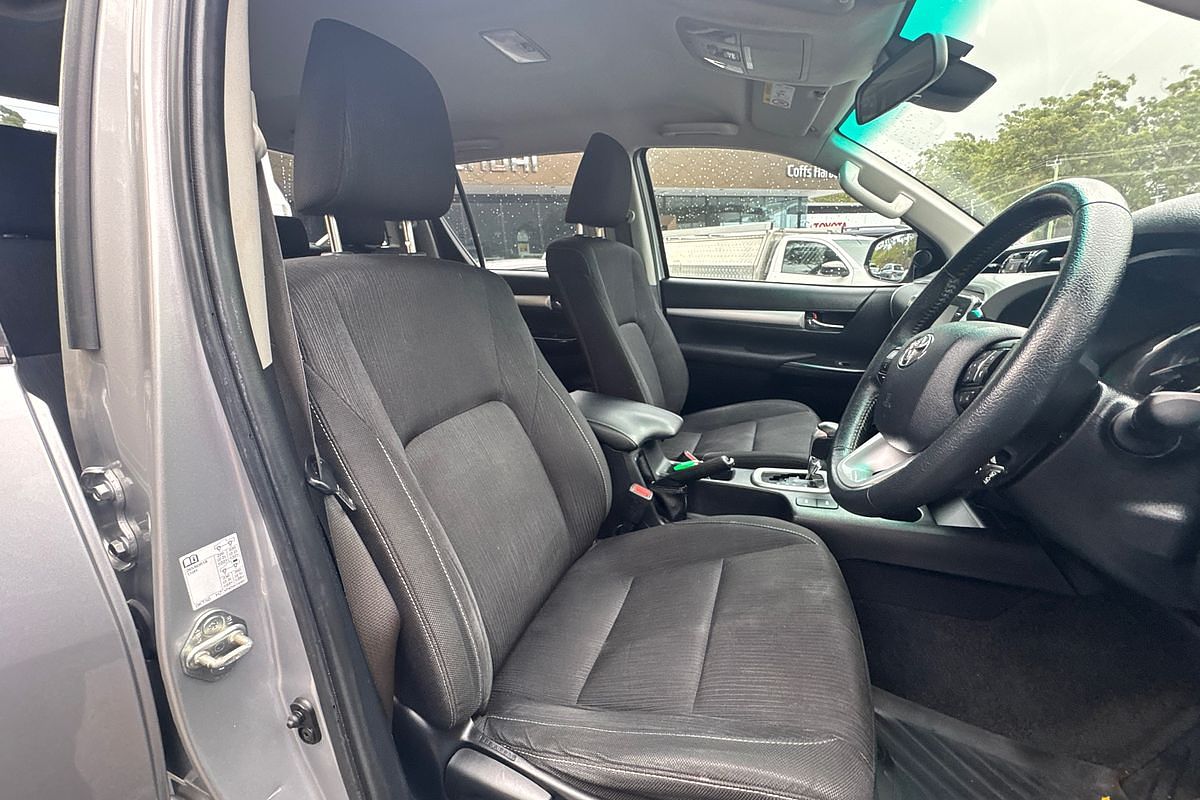 2021 Toyota Hilux SR5 GUN126R 4X4