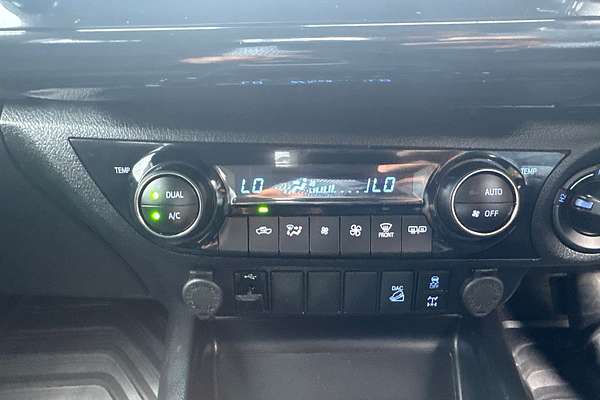 2021 Toyota Hilux SR5 GUN126R 4X4