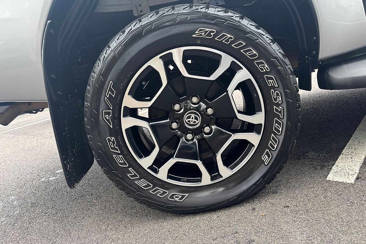 2021 Toyota Hilux SR5 GUN126R 4X4
