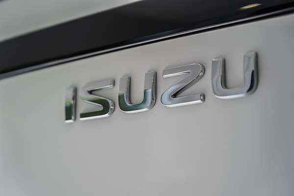 2025 Isuzu MU-X LS-U