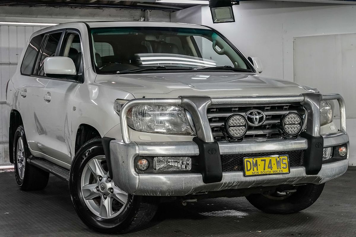 2011 Toyota Landcruiser Sahara VDJ200R