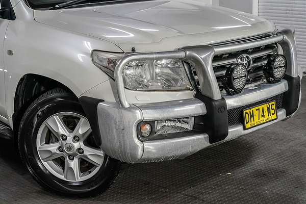 2011 Toyota Landcruiser Sahara VDJ200R