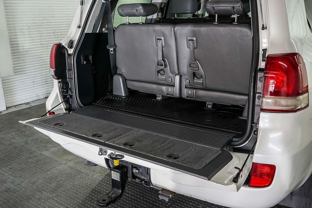 2011 Toyota Landcruiser Sahara VDJ200R