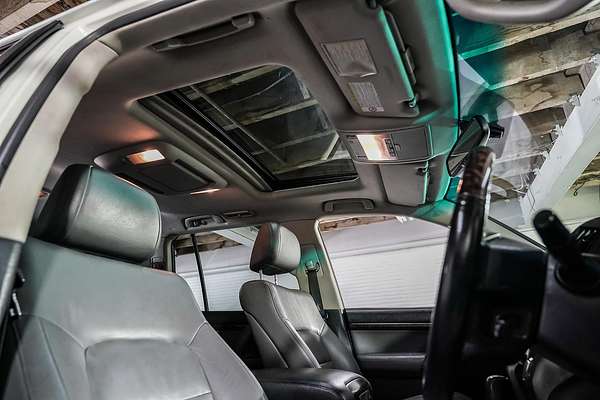 2011 Toyota Landcruiser Sahara VDJ200R