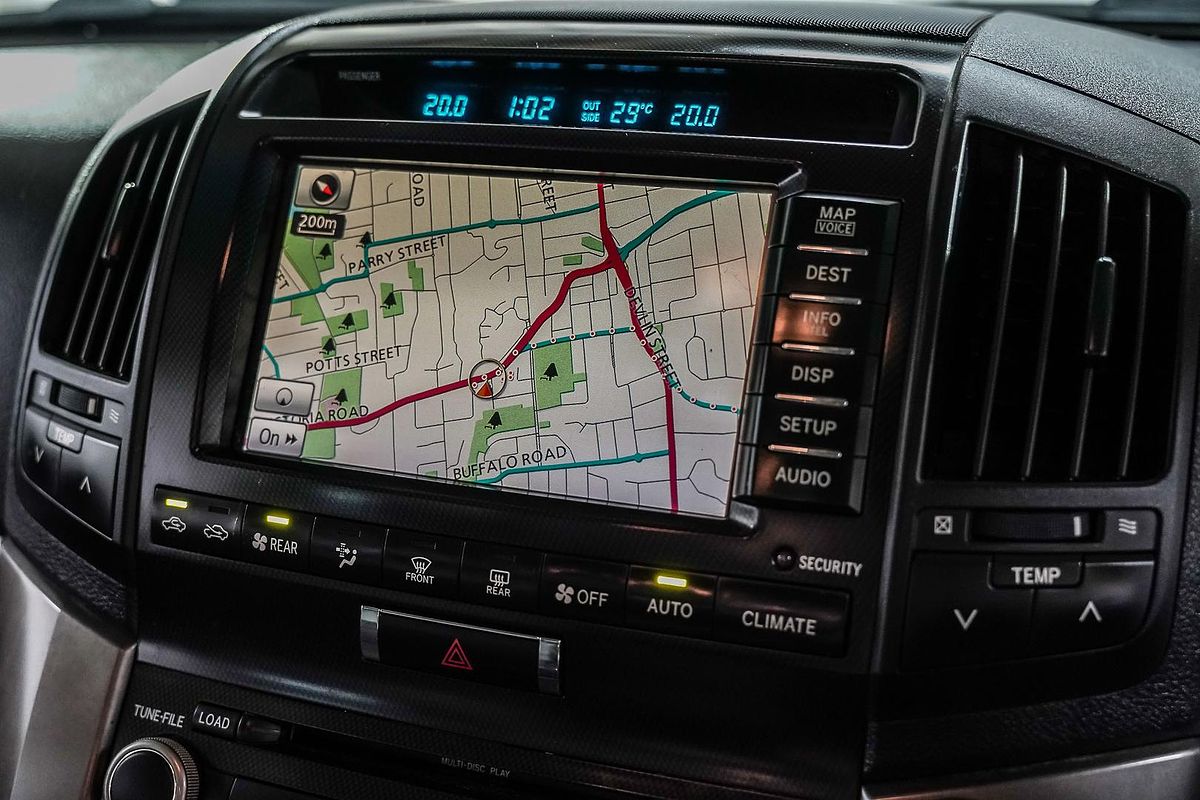 2011 Toyota Landcruiser Sahara VDJ200R