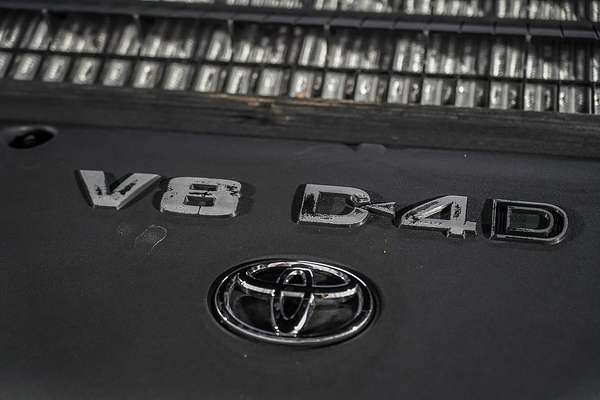 2011 Toyota Landcruiser Sahara VDJ200R