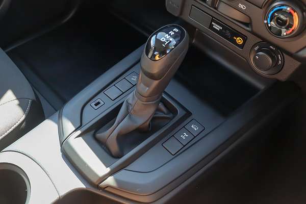 2025 Isuzu D-MAX SX 4X4