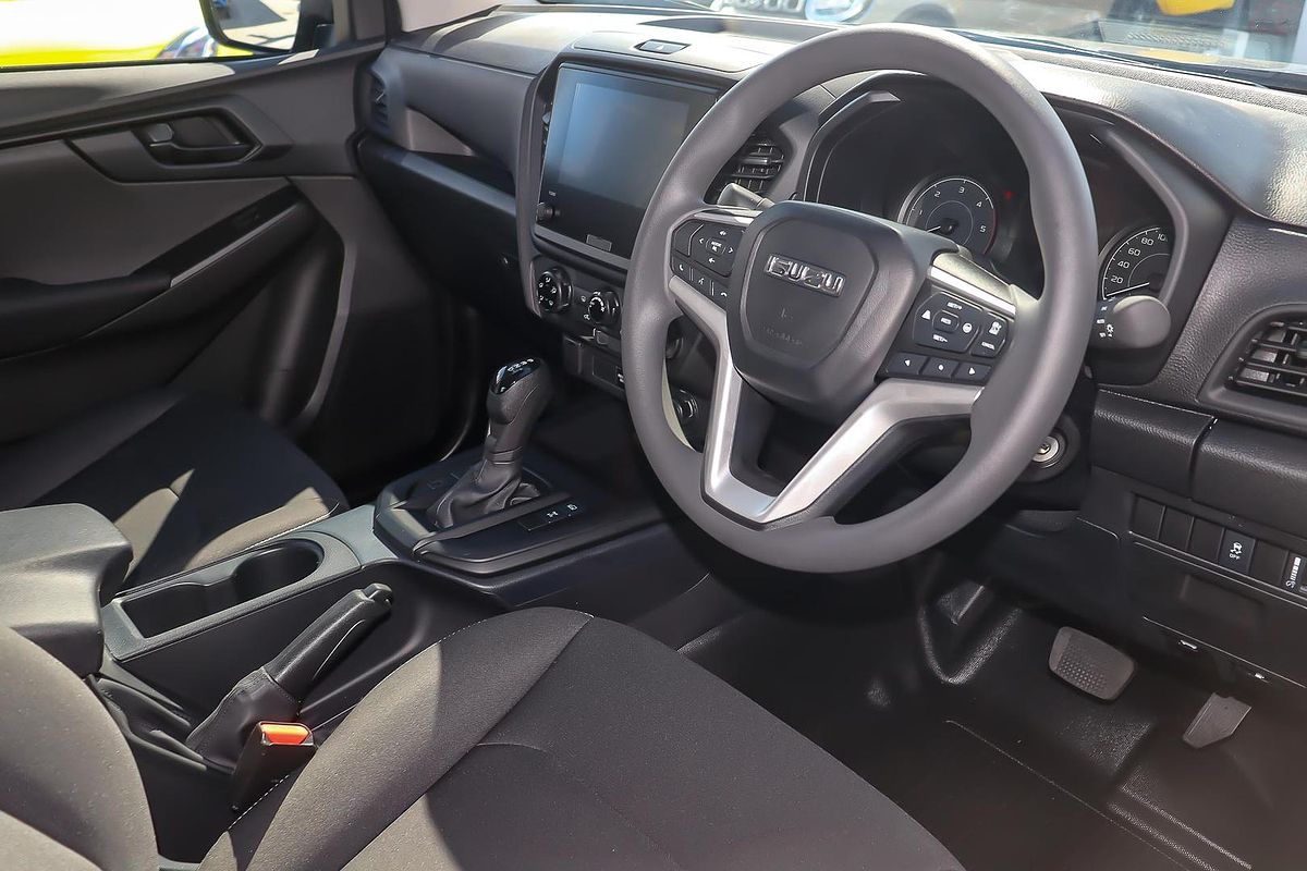 2025 Isuzu D-MAX SX 4X4