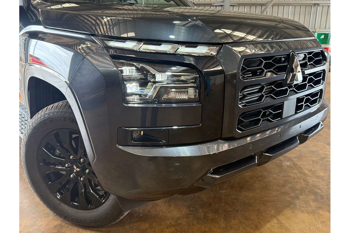 2025 Mitsubishi Triton GSR MV 4X4