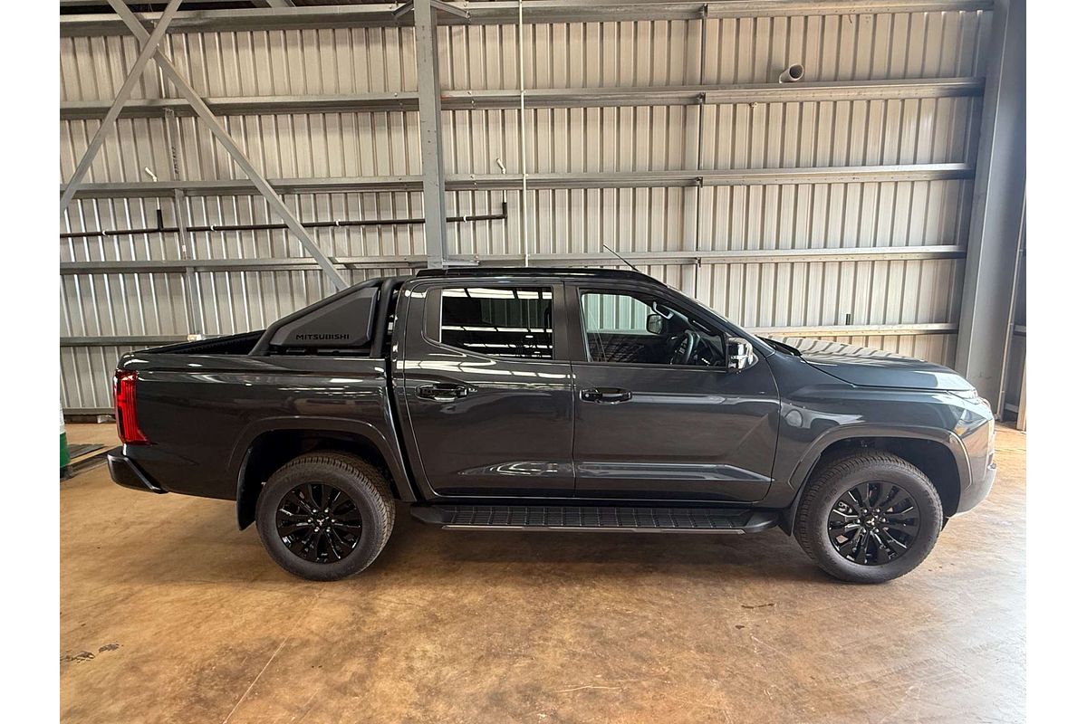 2025 Mitsubishi Triton GSR MV 4X4