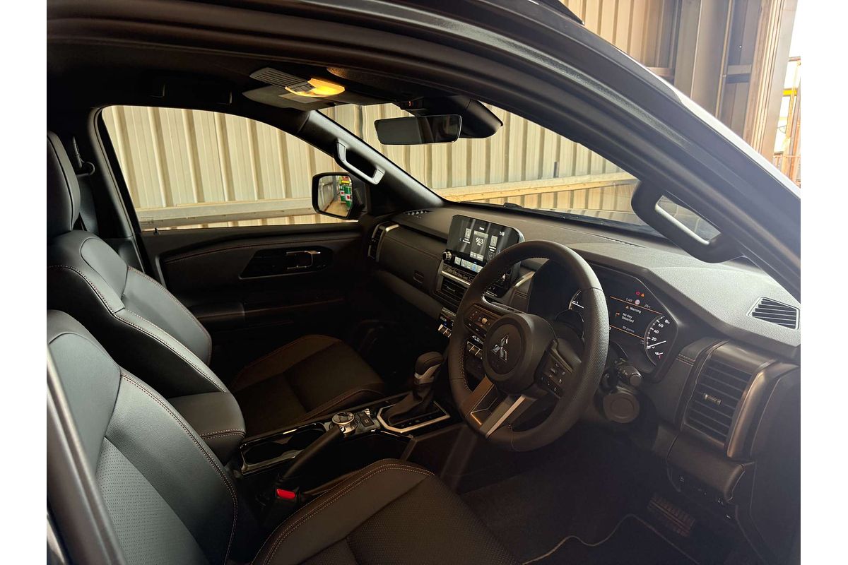 2025 Mitsubishi Triton GSR MV 4X4