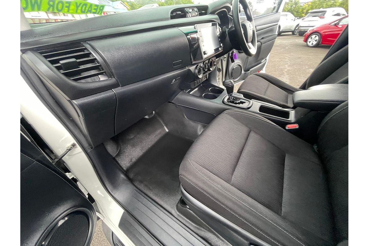 2021 Toyota Hilux SR GUN126R 4X4