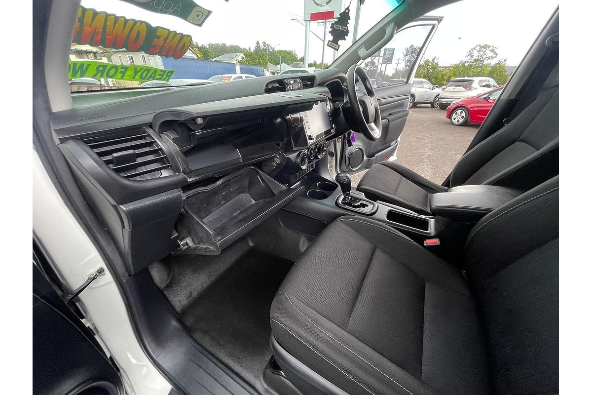 2021 Toyota Hilux SR GUN126R 4X4