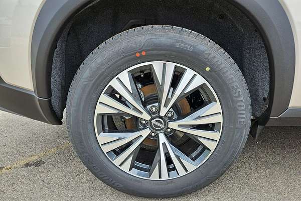 2024 Nissan X-TRAIL ST-L T33