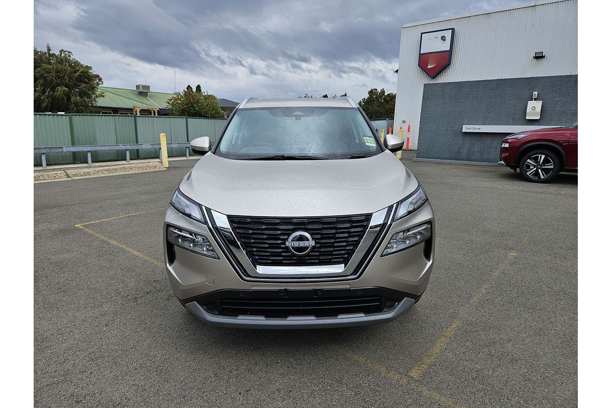 2024 Nissan X-TRAIL ST-L T33