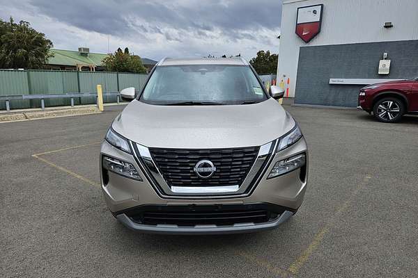2024 Nissan X-TRAIL ST-L T33