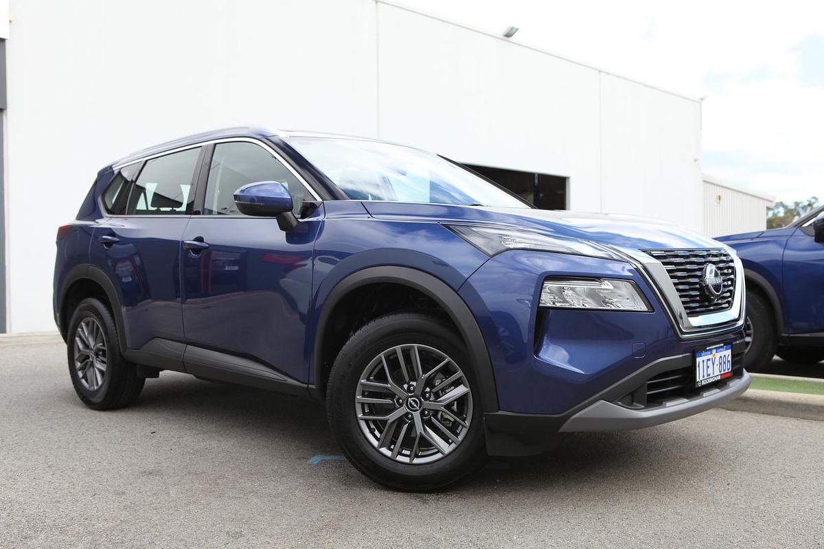 2024 Nissan X-TRAIL ST T33