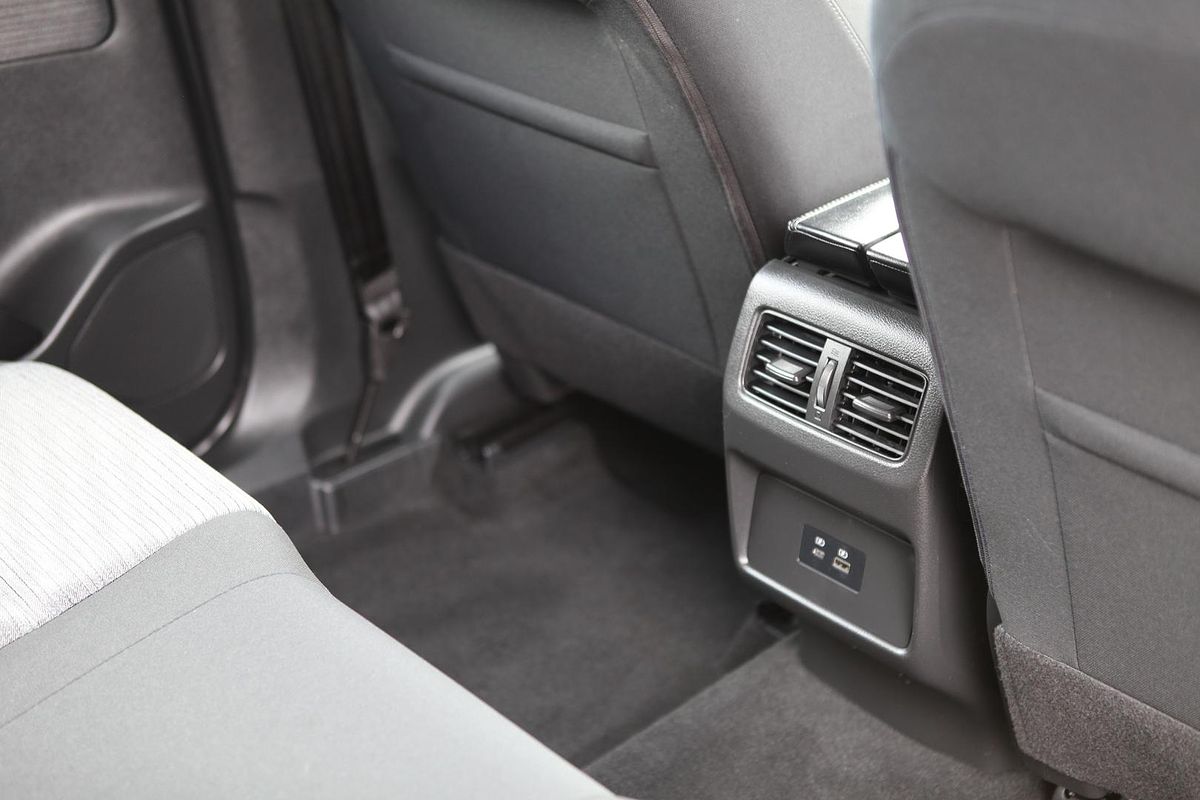 2024 Nissan X-TRAIL ST T33