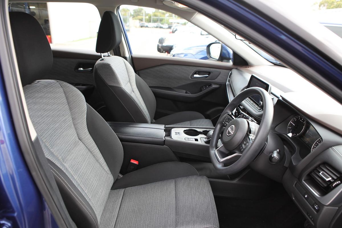 2024 Nissan X-TRAIL ST T33