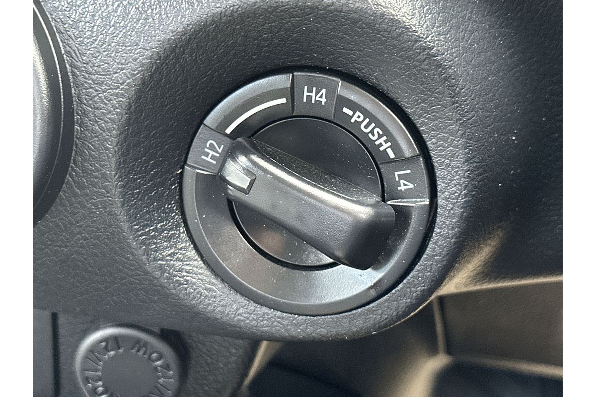 2018 Toyota Hilux Workmate GUN125R 4X4
