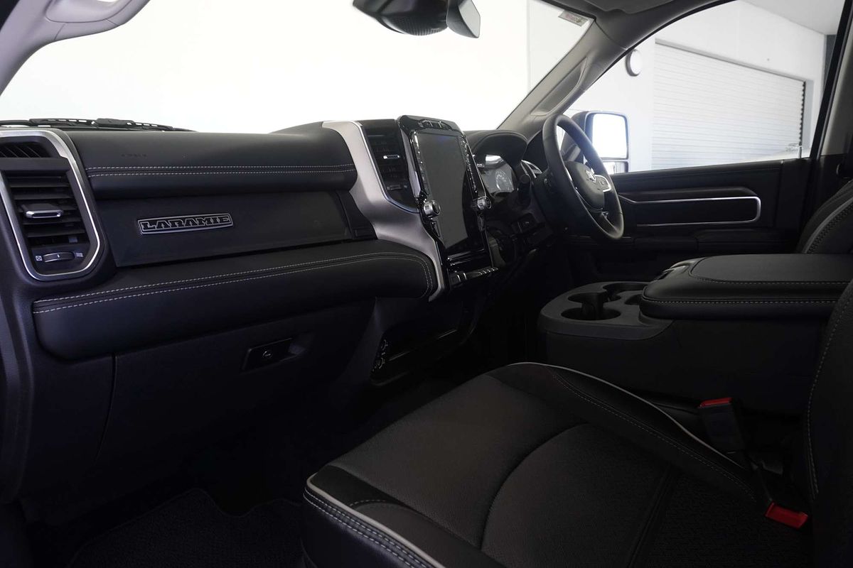 2023 RAM 2500 Laramie DJ 4X4