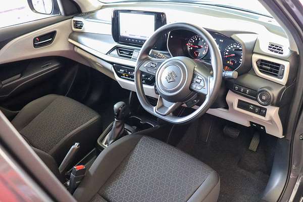 2024 Suzuki Swift Hybrid UZ