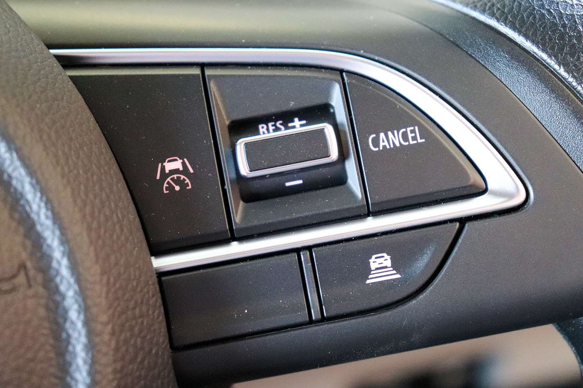 2024 Suzuki Swift Hybrid UZ