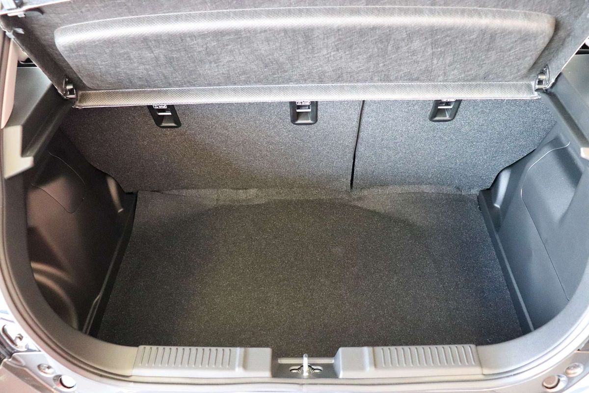 2024 Suzuki Swift Hybrid UZ