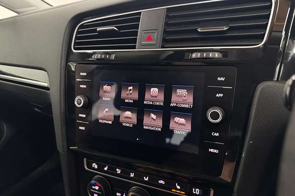 2017 Volkswagen Golf 110TSI Highline 7.5