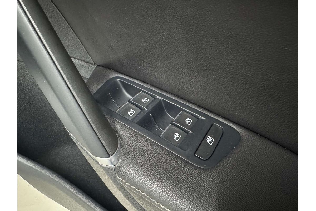 2017 Volkswagen Golf 110TSI Highline 7.5