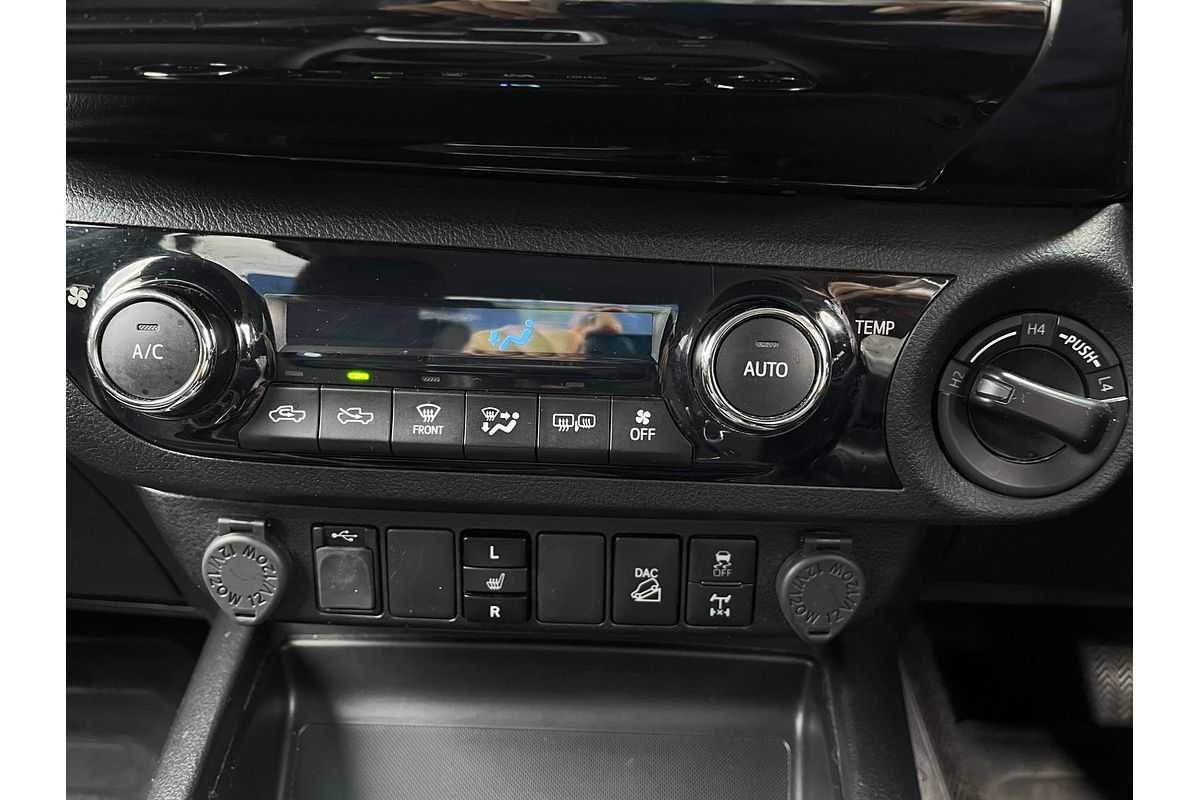 2020 Toyota Hilux SR5 GUN126R
