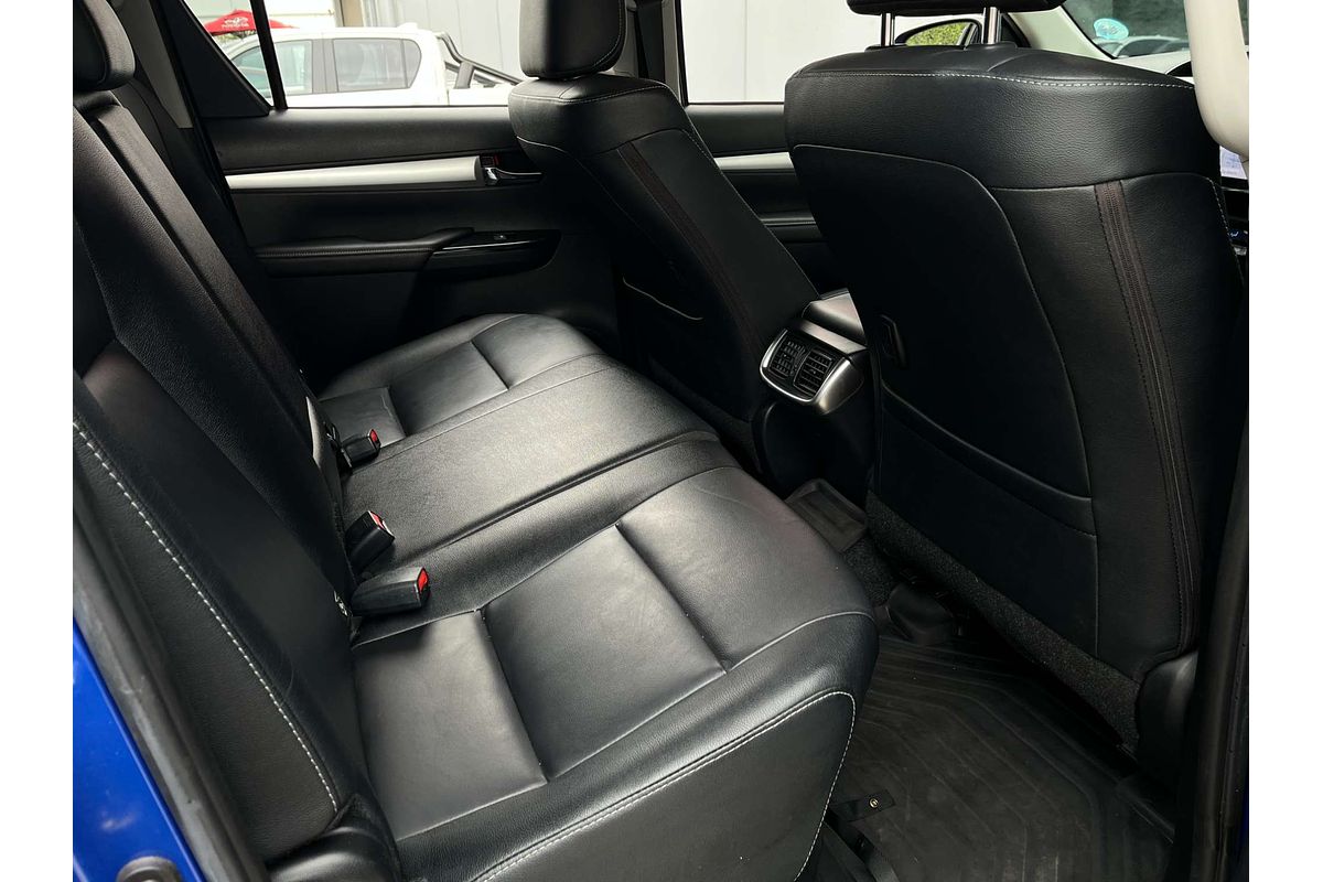 2020 Toyota Hilux SR5 GUN126R