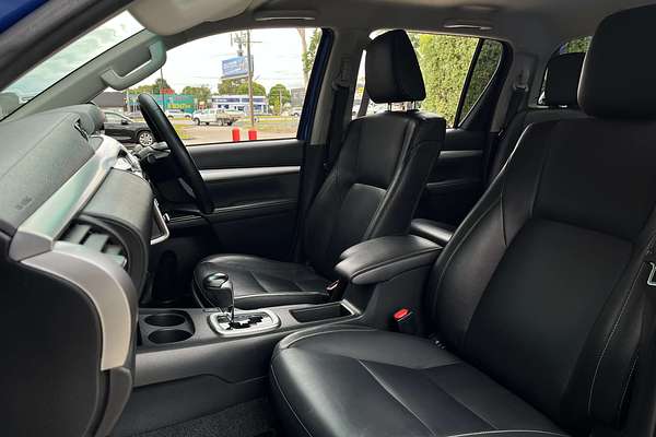 2020 Toyota Hilux SR5 GUN126R