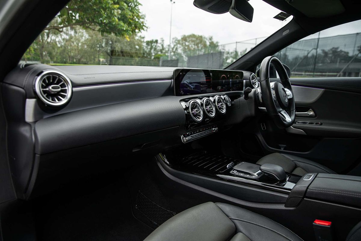 2020 Mercedes-Benz A-Class A250 V177