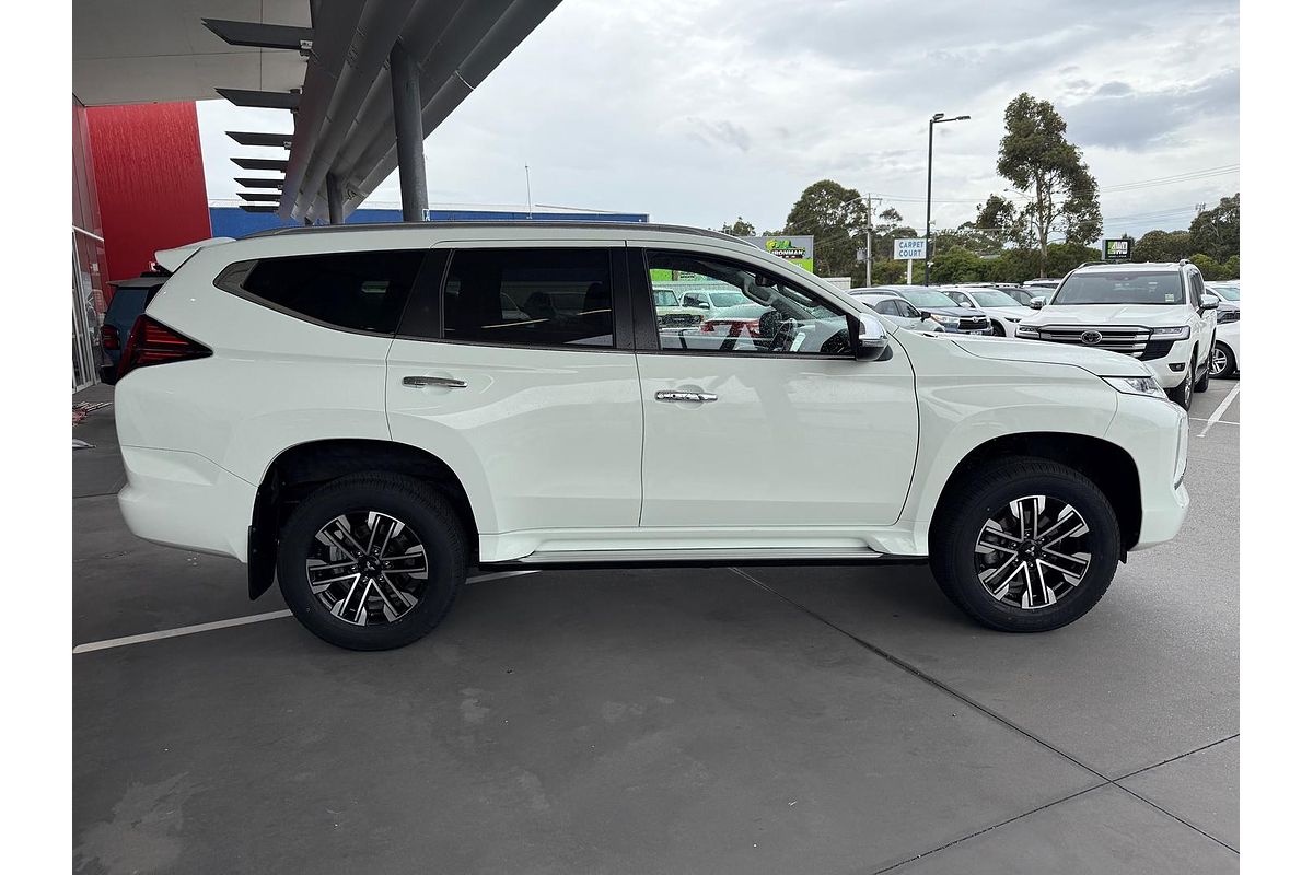 2022 Mitsubishi Pajero Sport GLS QF