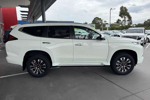 2022 Mitsubishi Pajero Sport GLS QF