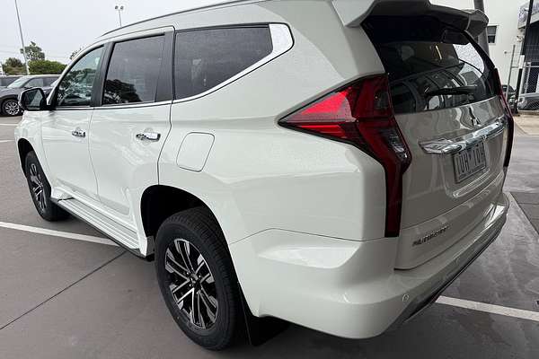 2022 Mitsubishi Pajero Sport GLS QF