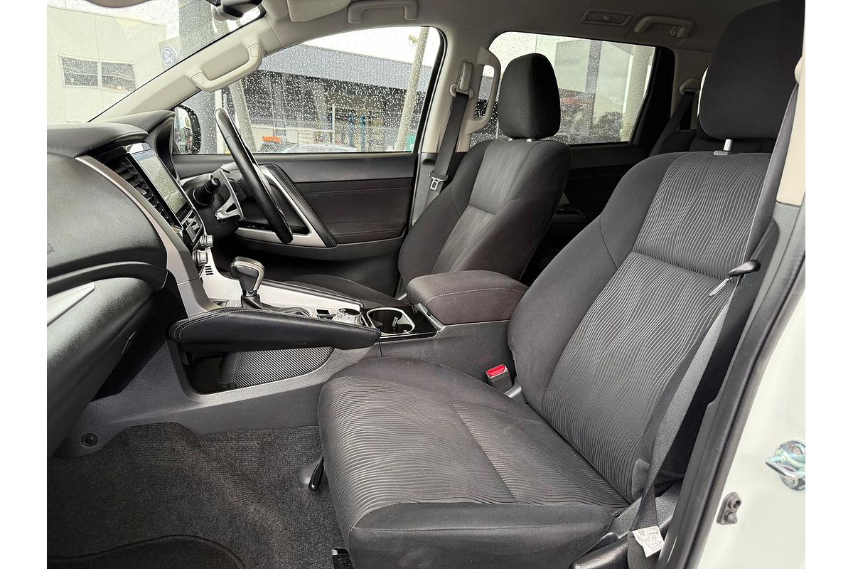 2022 Mitsubishi Pajero Sport GLS QF